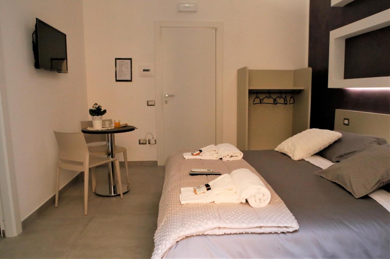 Bed and Breakfast Capitelli à Naples Extérieur photo