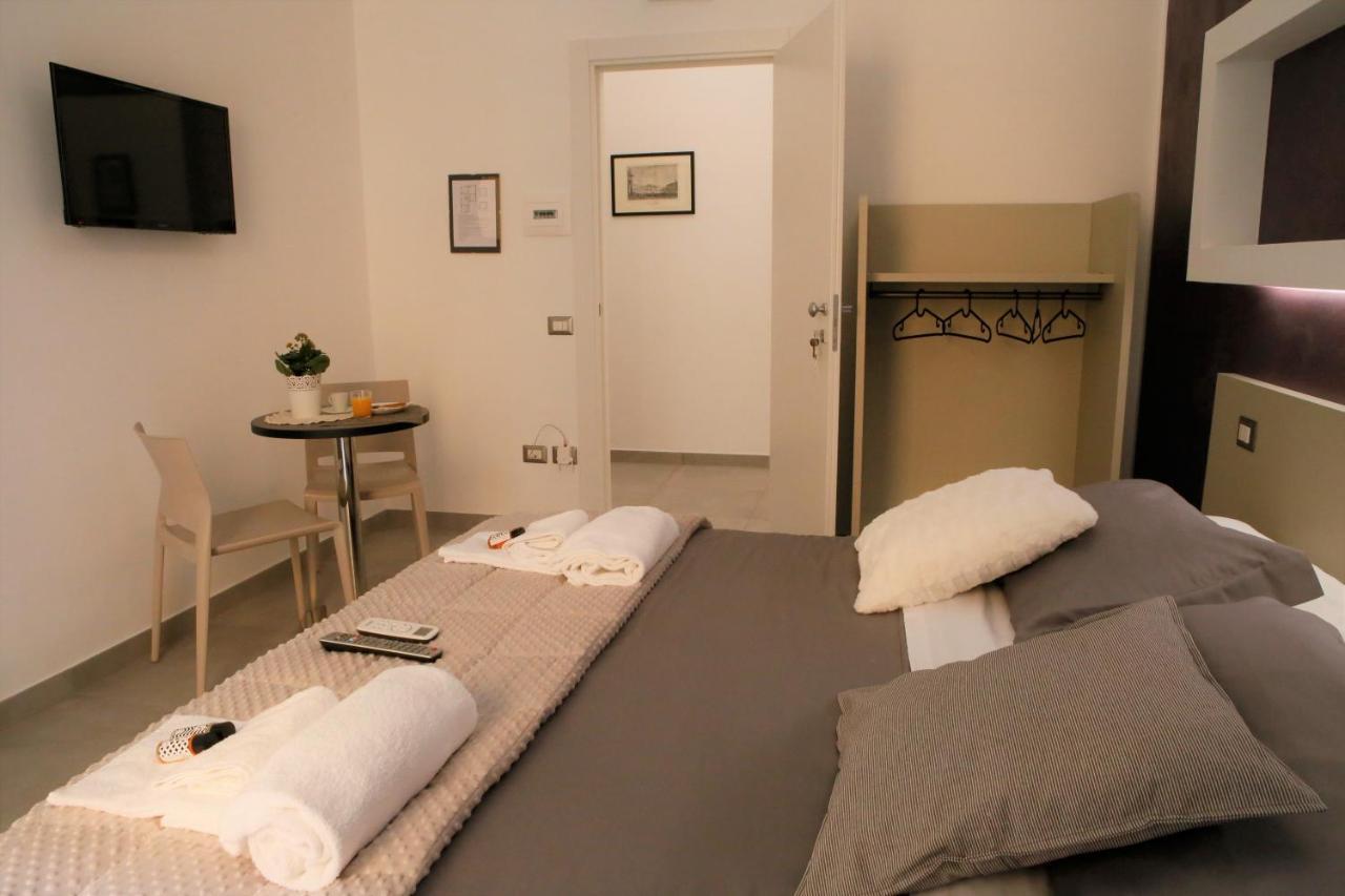 Bed and Breakfast Capitelli à Naples Extérieur photo